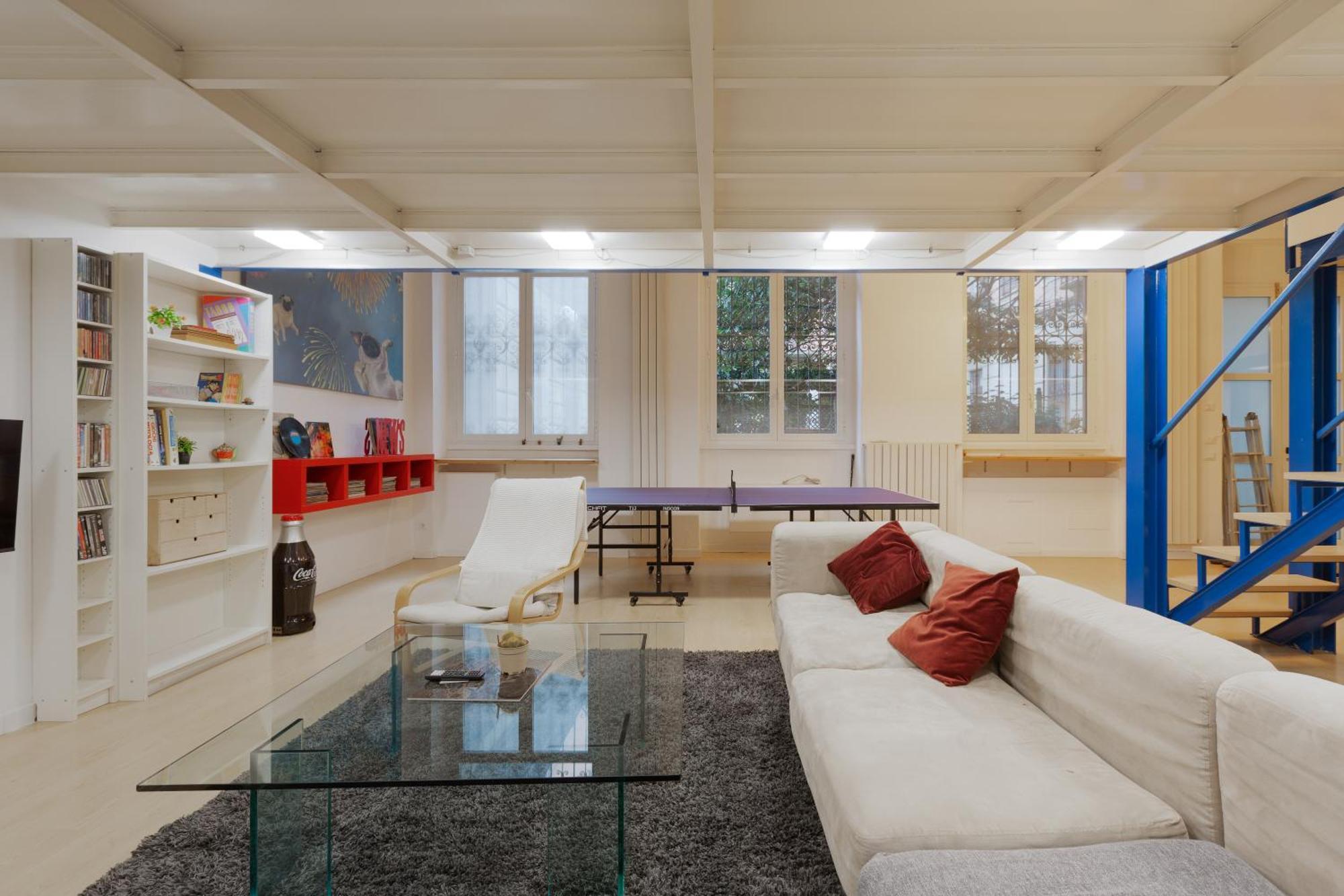 شقة Sant'Agostino - Charming Retreat 210M From M2 ميلان المظهر الخارجي الصورة