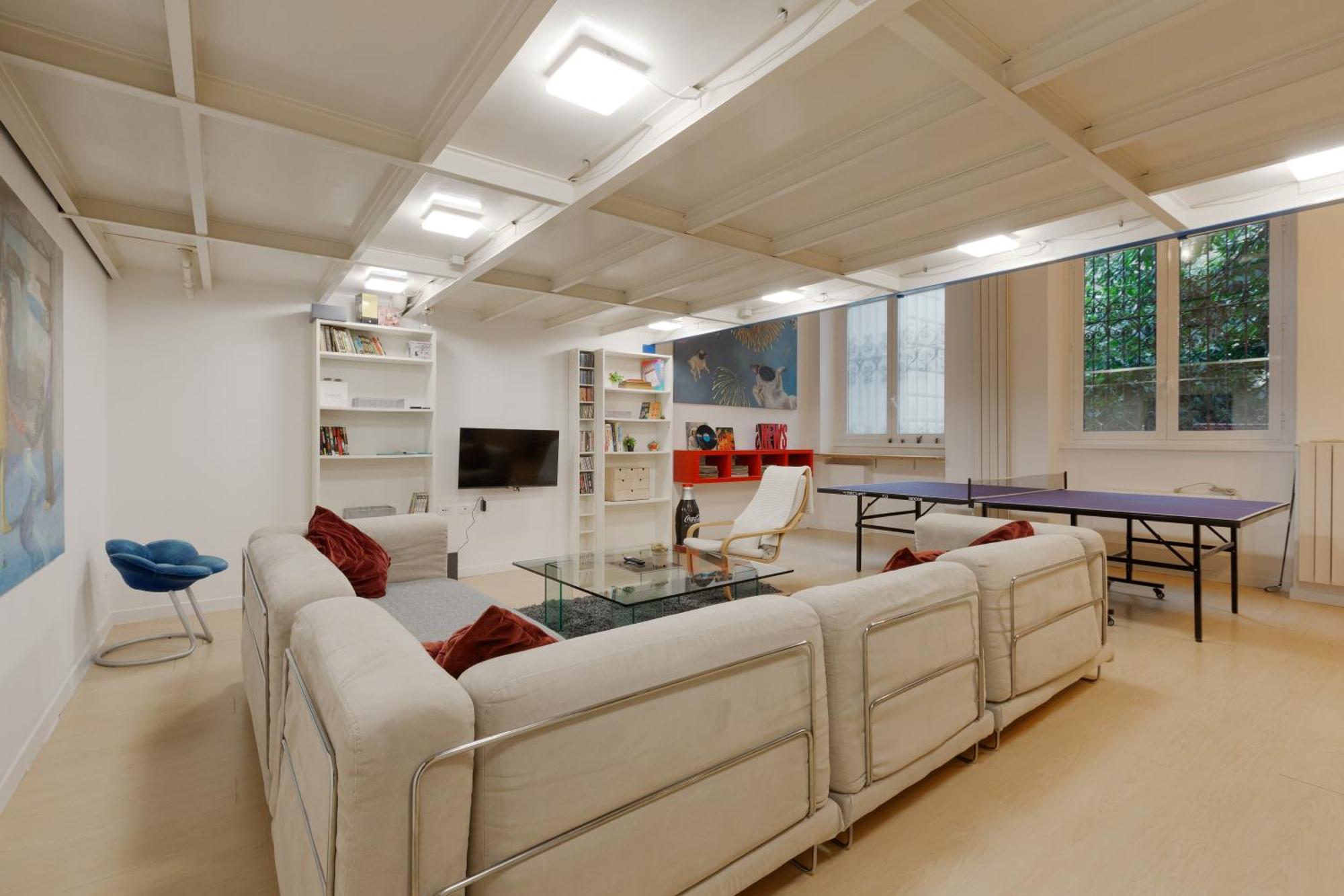 شقة Sant'Agostino - Charming Retreat 210M From M2 ميلان المظهر الخارجي الصورة